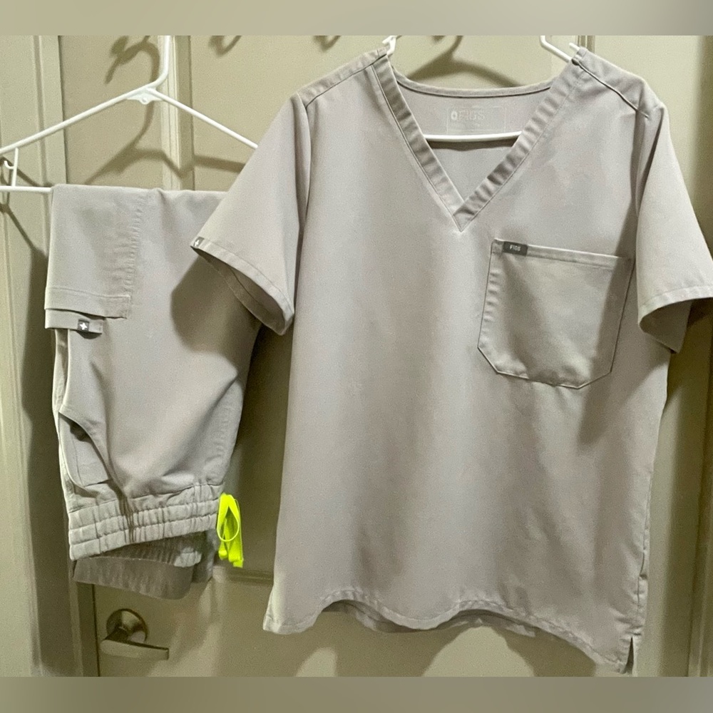 FIGS Scrubs